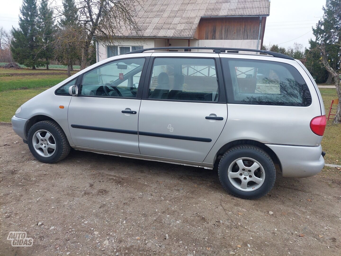 Seat Alhambra 2000 m Vienatūris