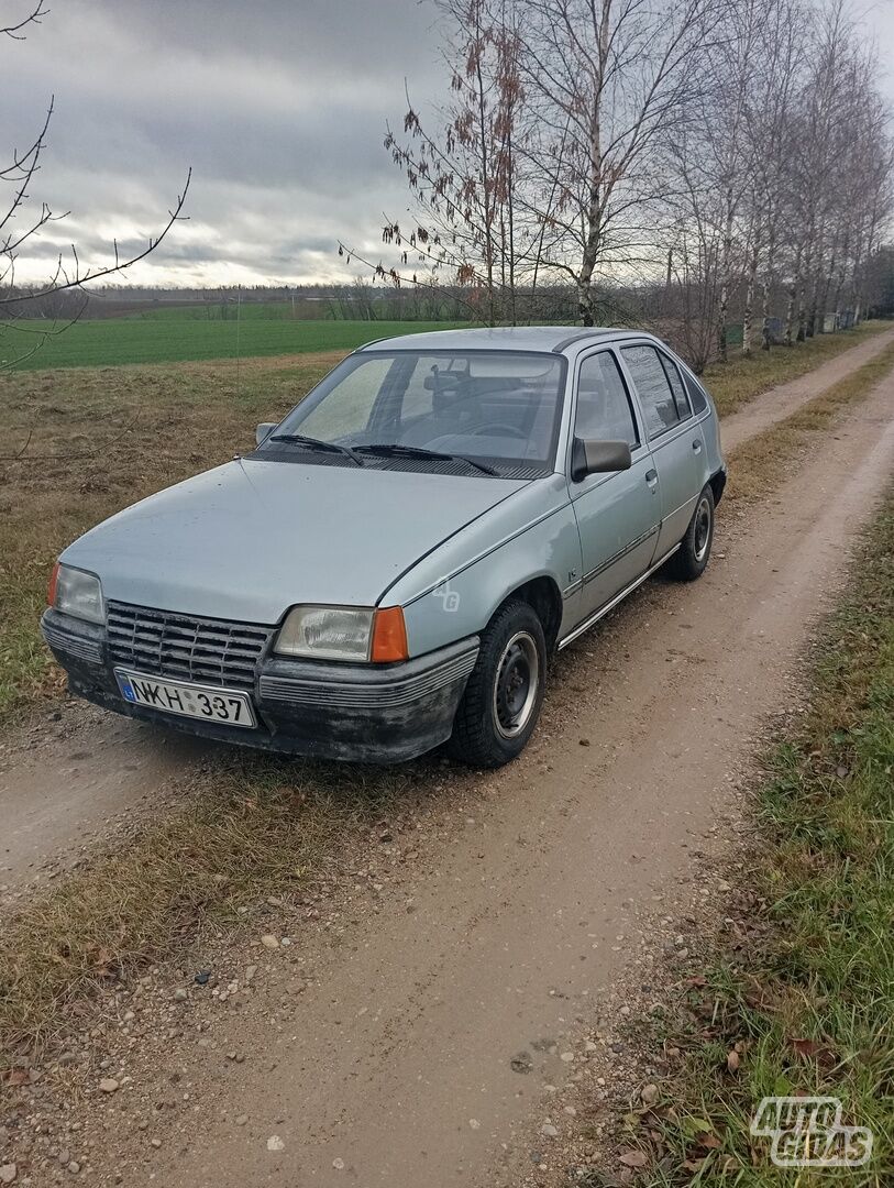 Opel Kadett 1986 m Hečbekas