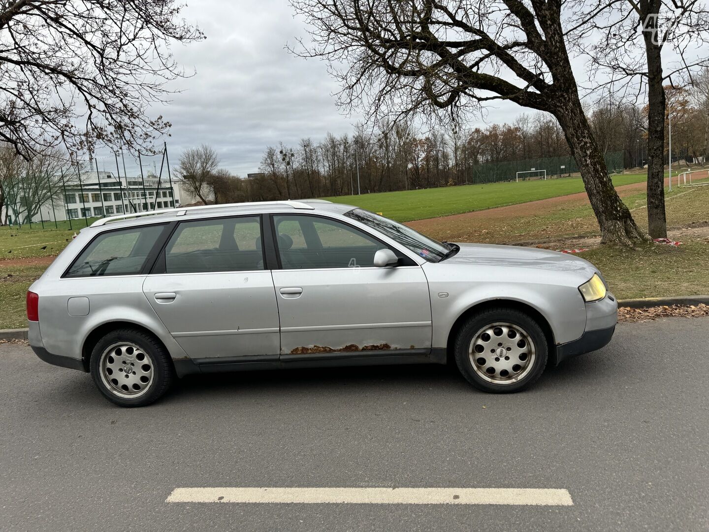 Audi A6 C5 2001 y