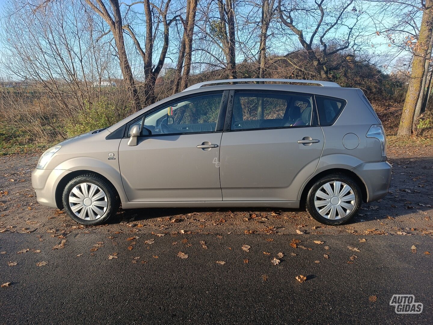 Toyota Corolla Verso II 2005 г