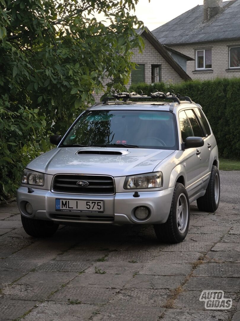 Subaru Forester XT 2004 m