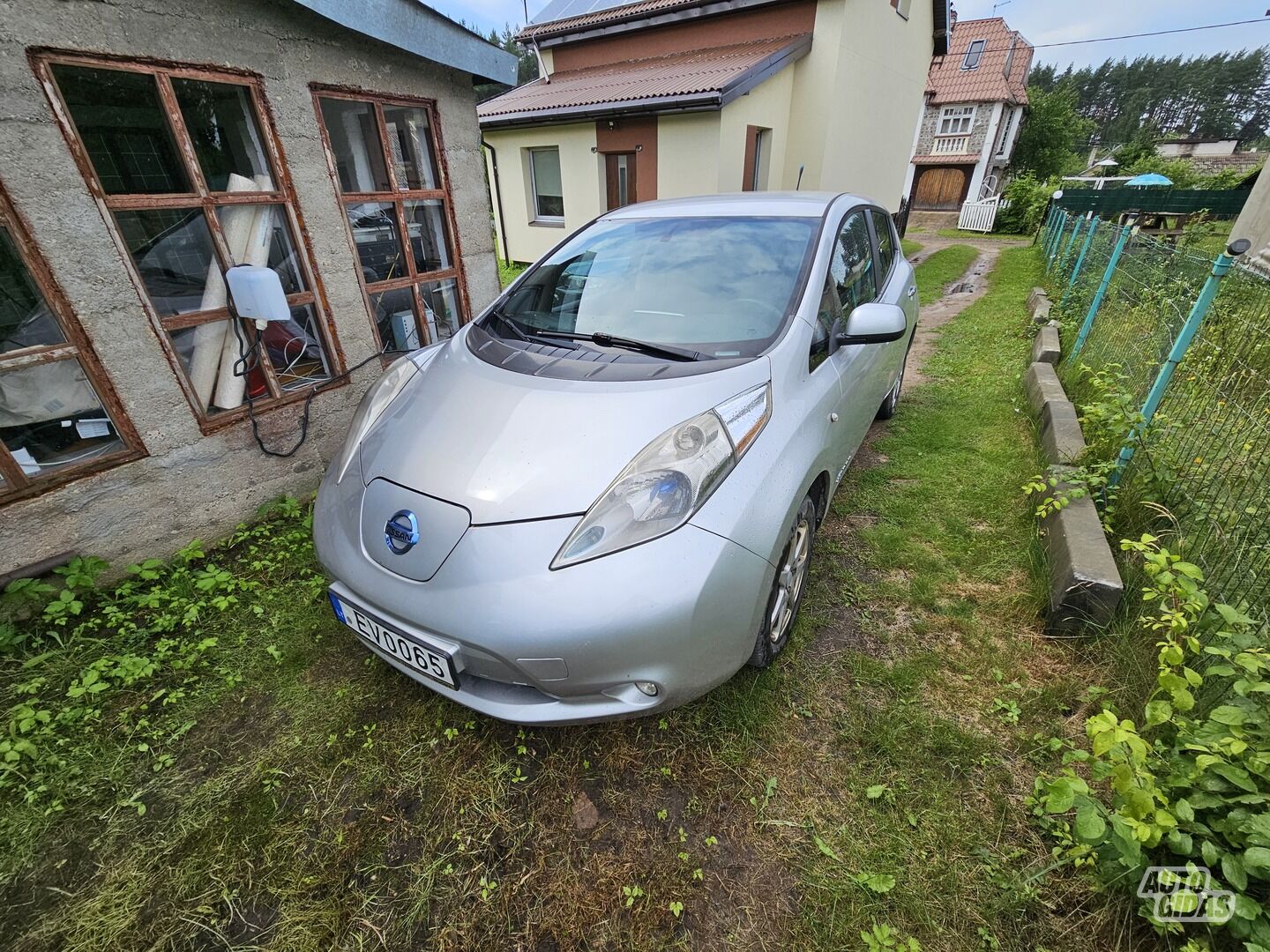 Nissan Leaf 2014 y Hatchback