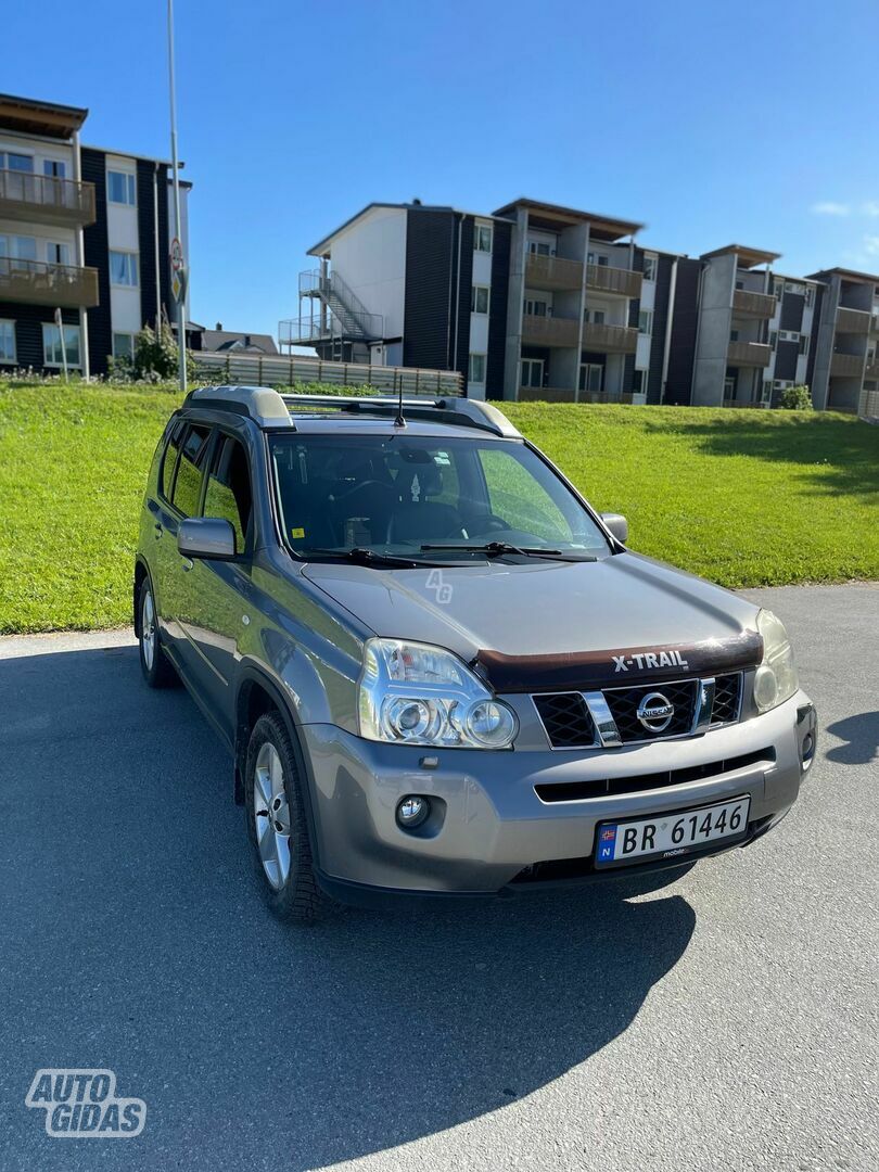 Nissan X-Trail 2008 г Внедорожник / Кроссовер