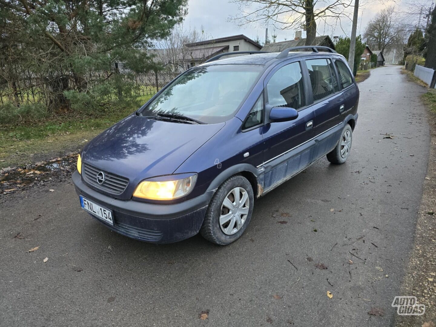 Opel Zafira A 2000 y