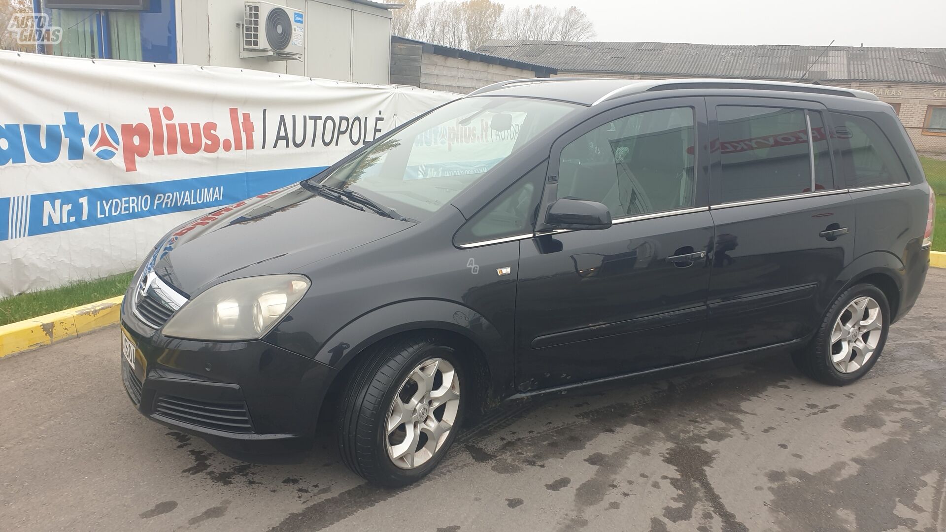 Opel Zafira B 2006 y