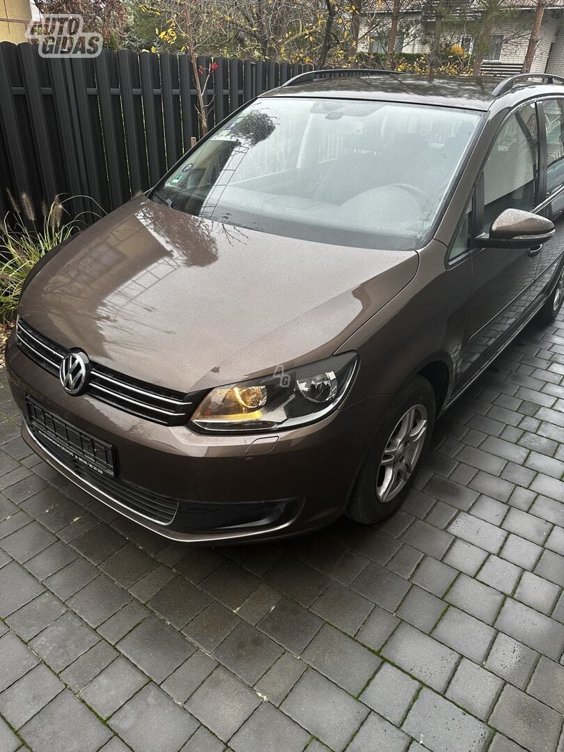 Volkswagen Touran 11086 TSI 2011 m