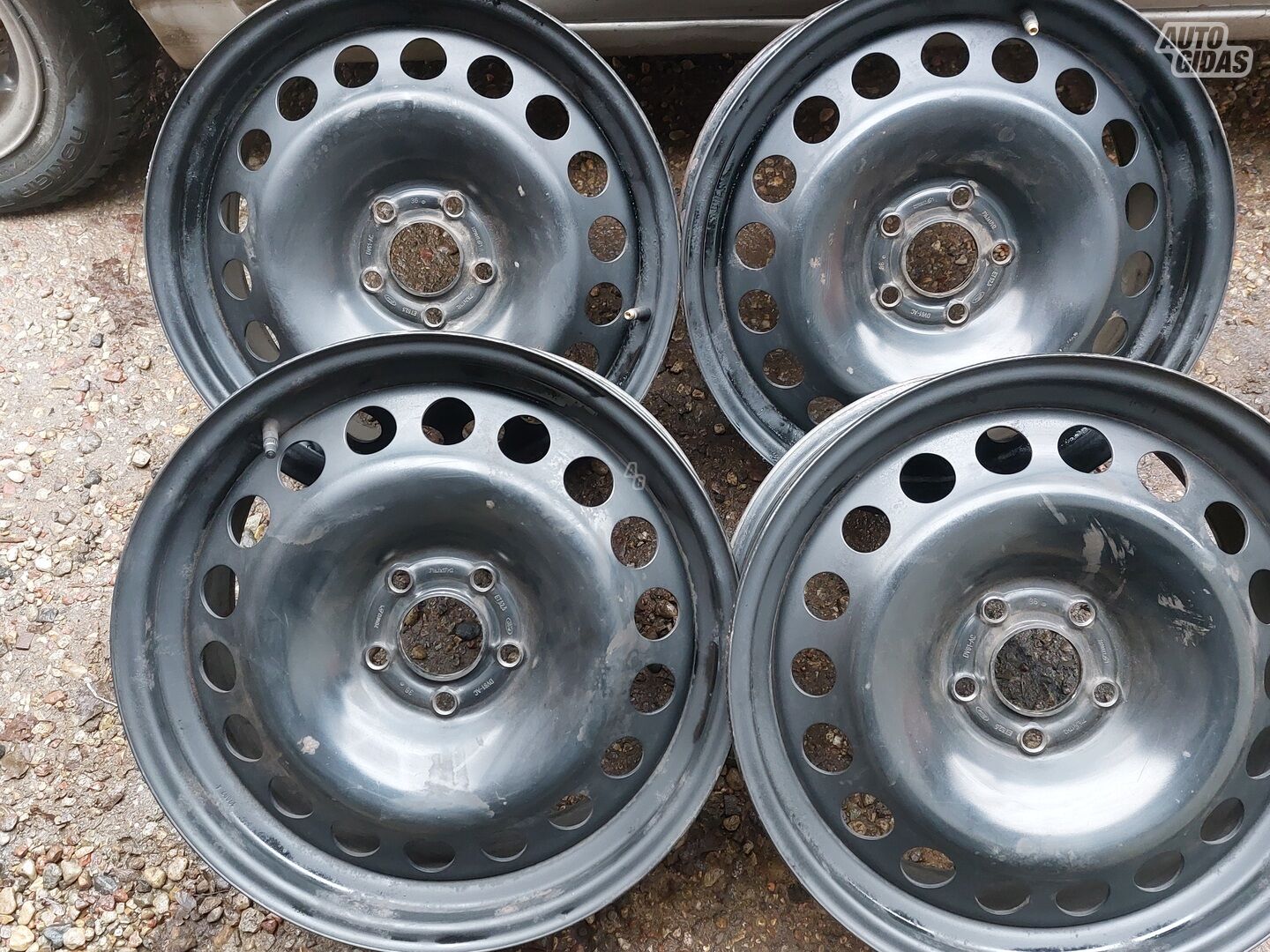 Kuga steel stamped R17 rims