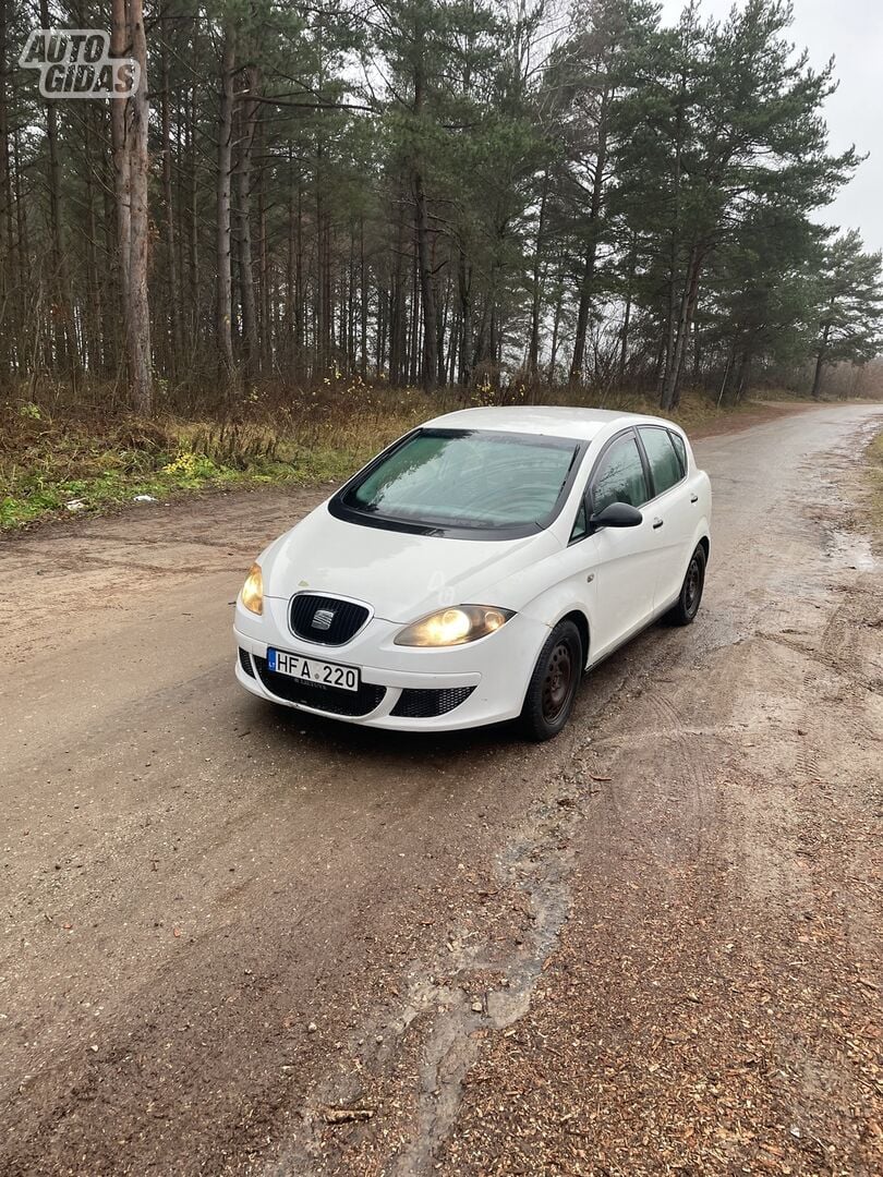 Seat Toledo 2005 г Седан