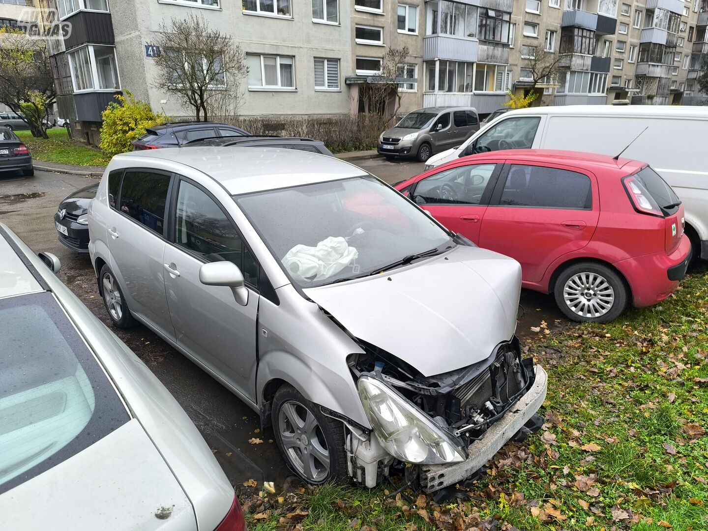 Toyota Corolla Verso 2007 г Минивэн