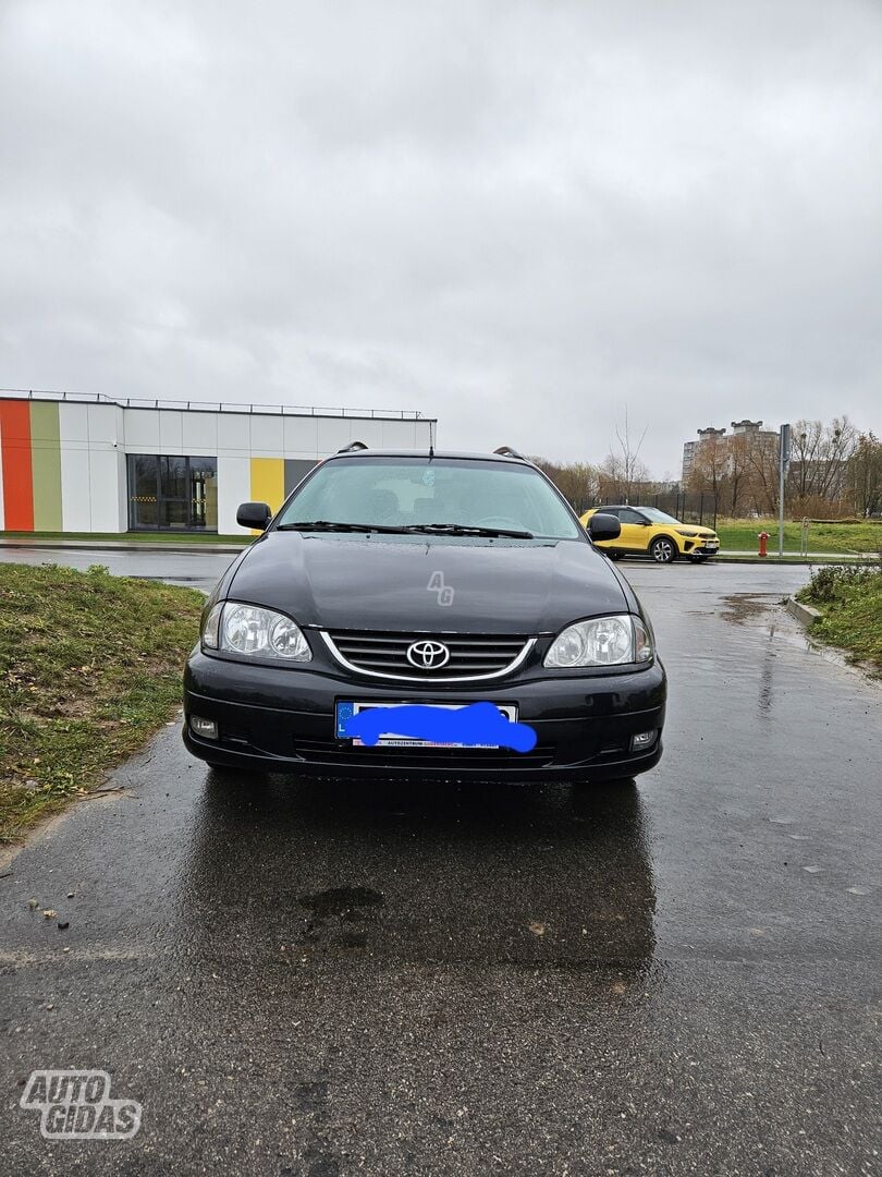 Toyota Avensis 2003 г Универсал