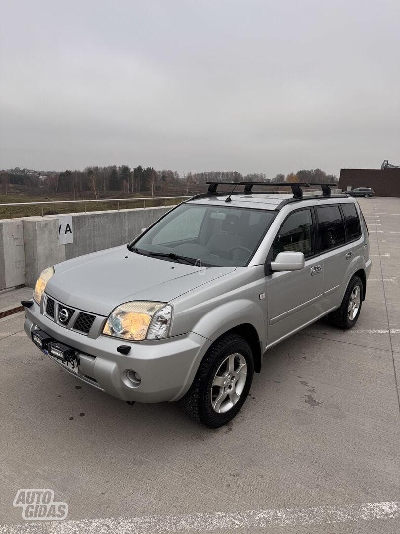 Nissan X-Trail 2007 y Off-road / Crossover