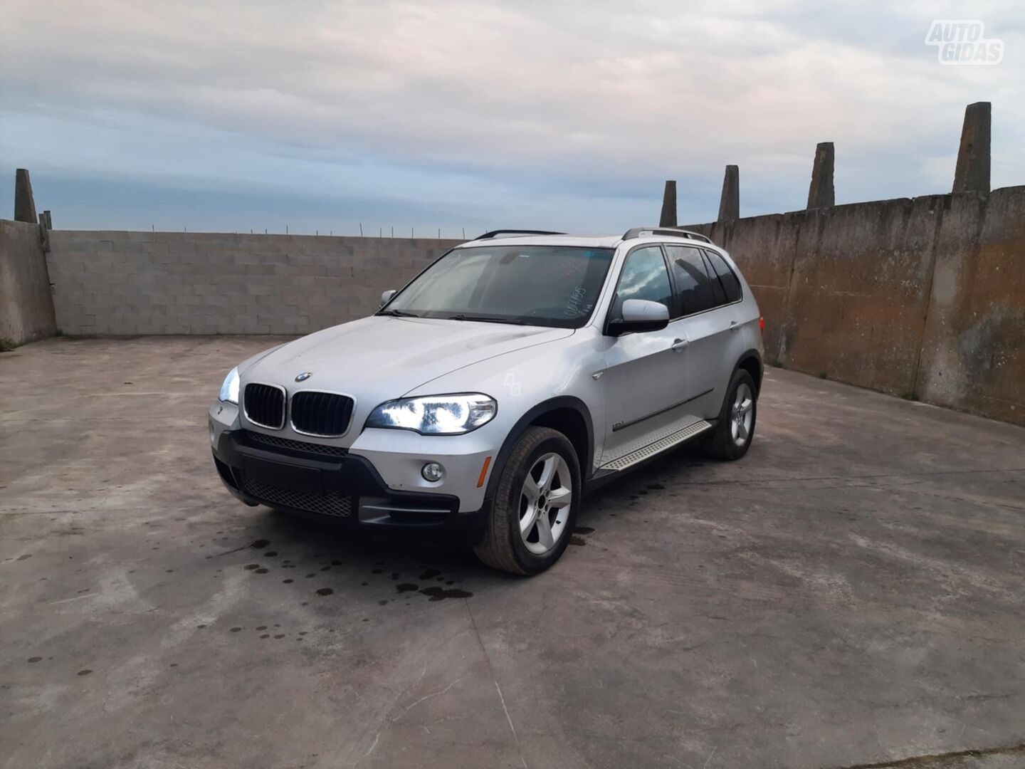 Bmw X5 2008 г Внедорожник / Кроссовер