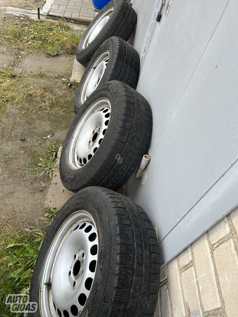 Transporter steel stamped R16 rims