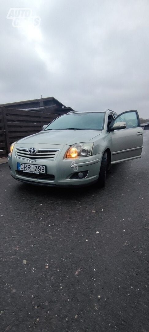 Toyota Avensis 2008 г Универсал