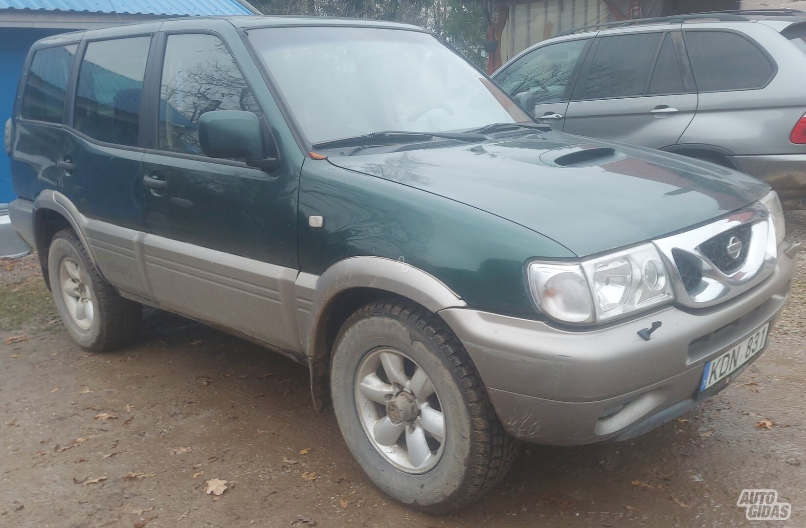 Nissan Terrano II 2000 y