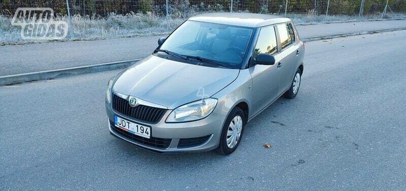 Skoda Fabia 2012 г Хэтчбек