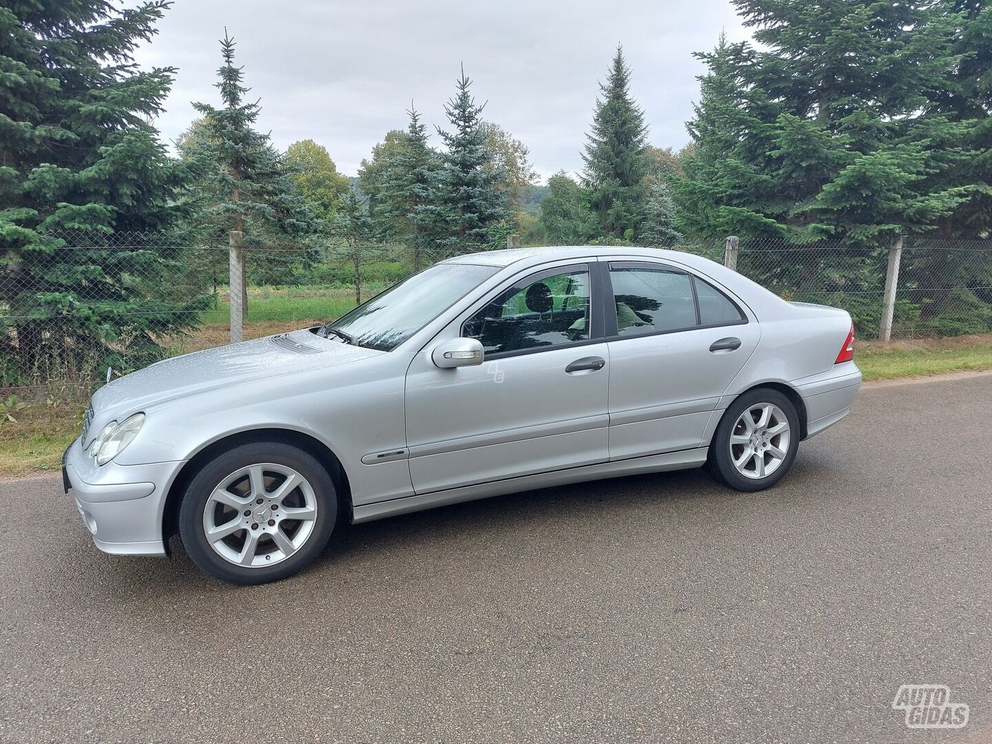 Mercedes-Benz C 200 W203 CDI 2004 m