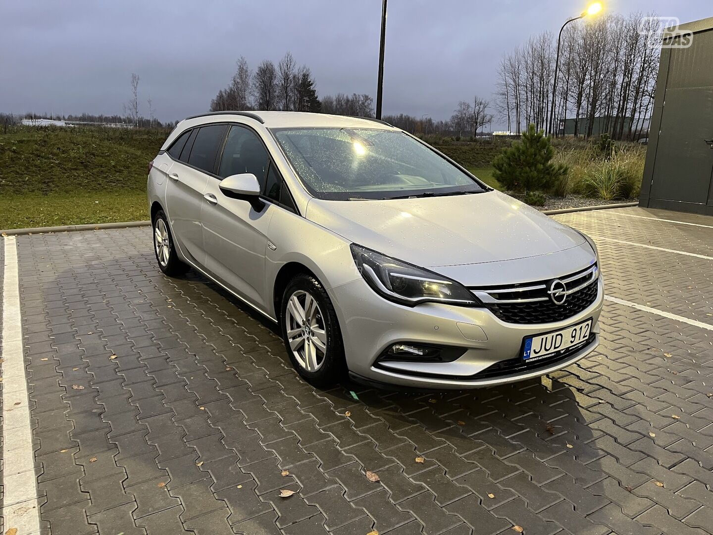 Opel Astra K SPORTS 2017 г