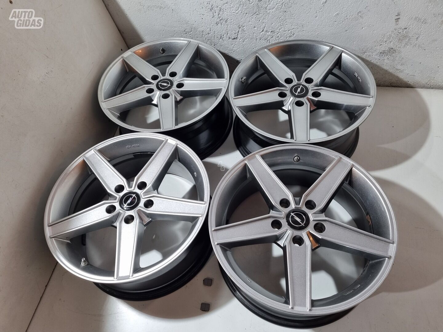 Opel Astra J, Zafira OPC Zafira Tourer light alloy R17 rims