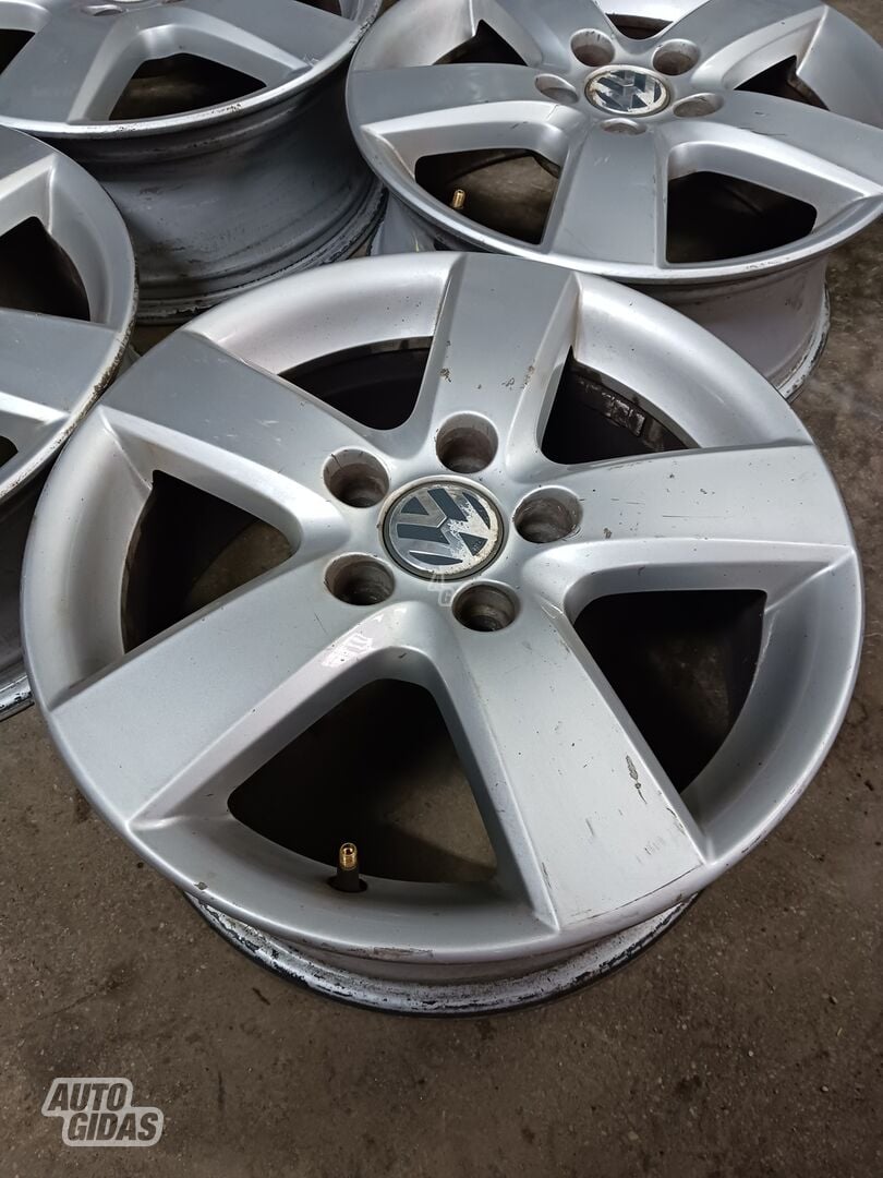 Volkswagen Touran light alloy R16 rims