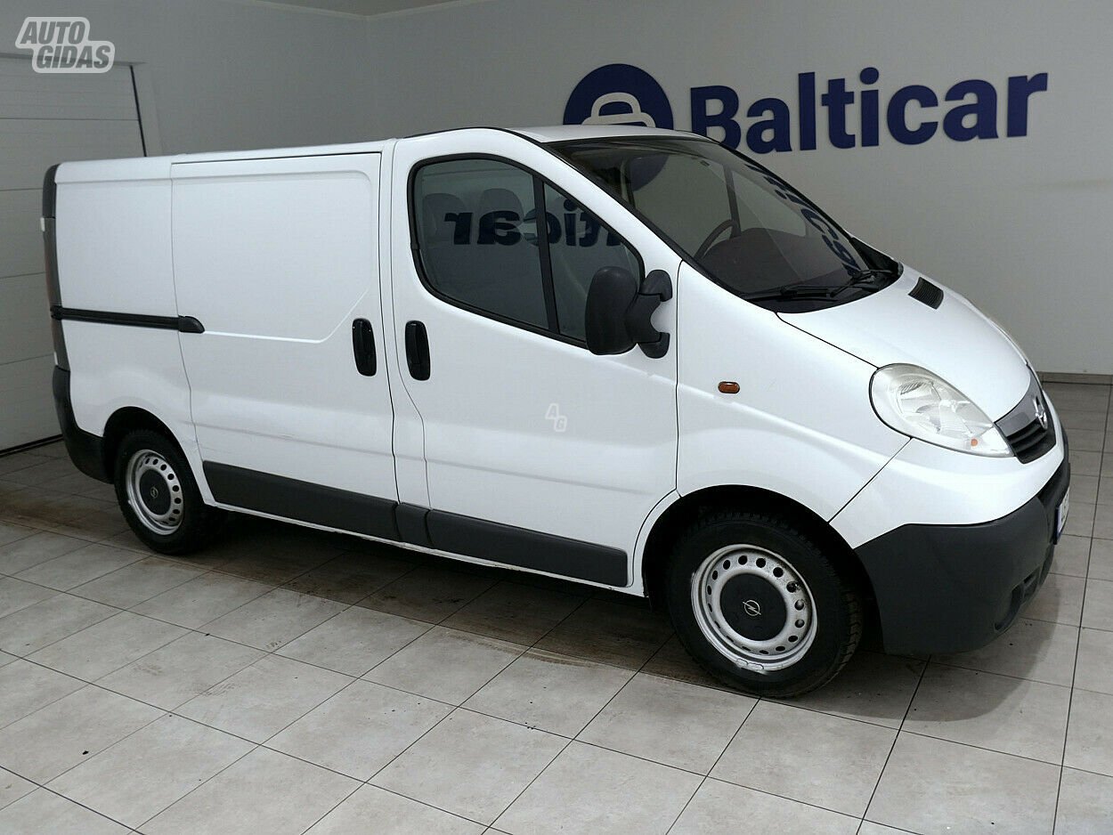 Opel Vivaro 2007 г Грузовой микроавтобус