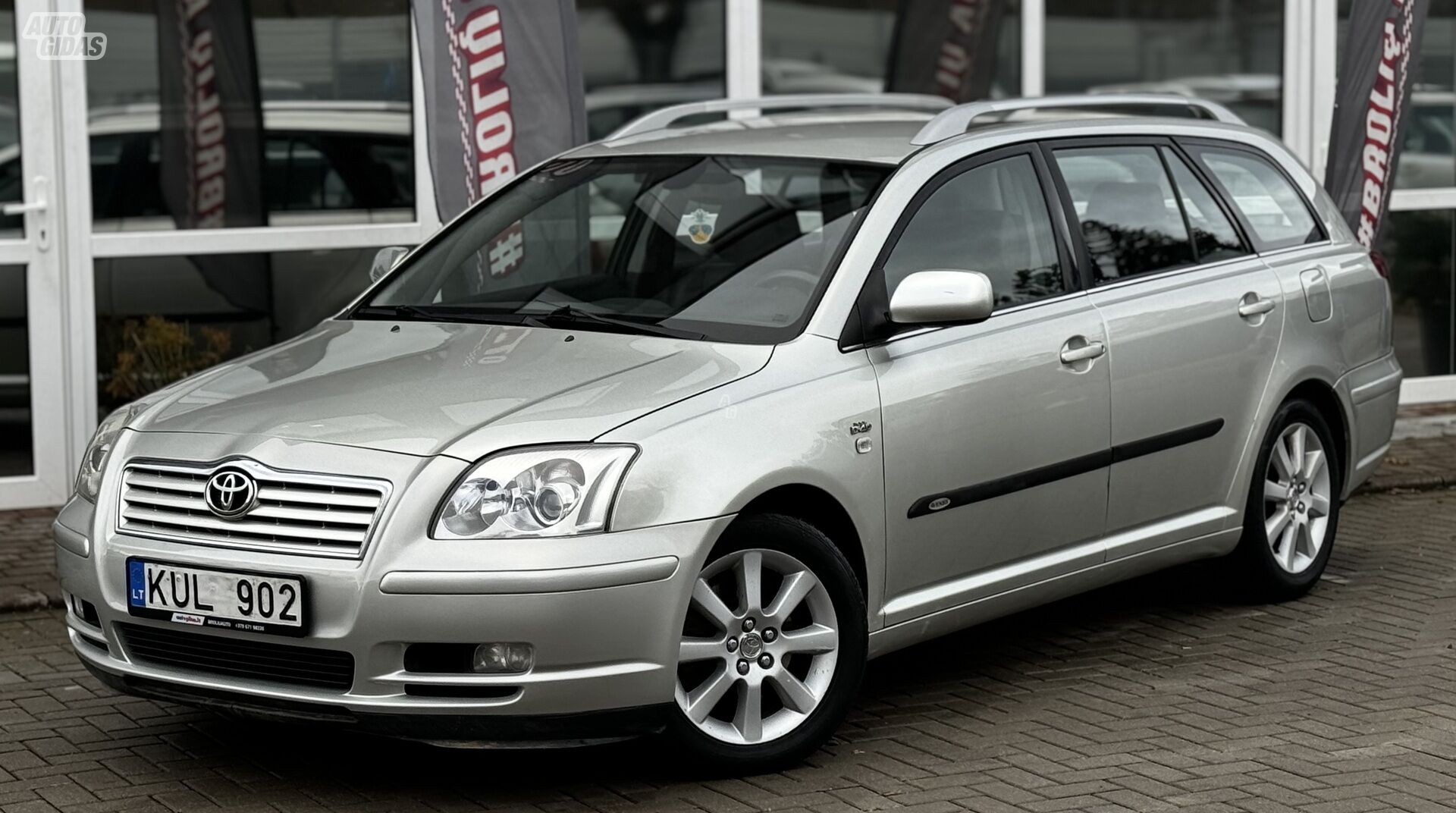 Toyota Avensis D4D 2004 y