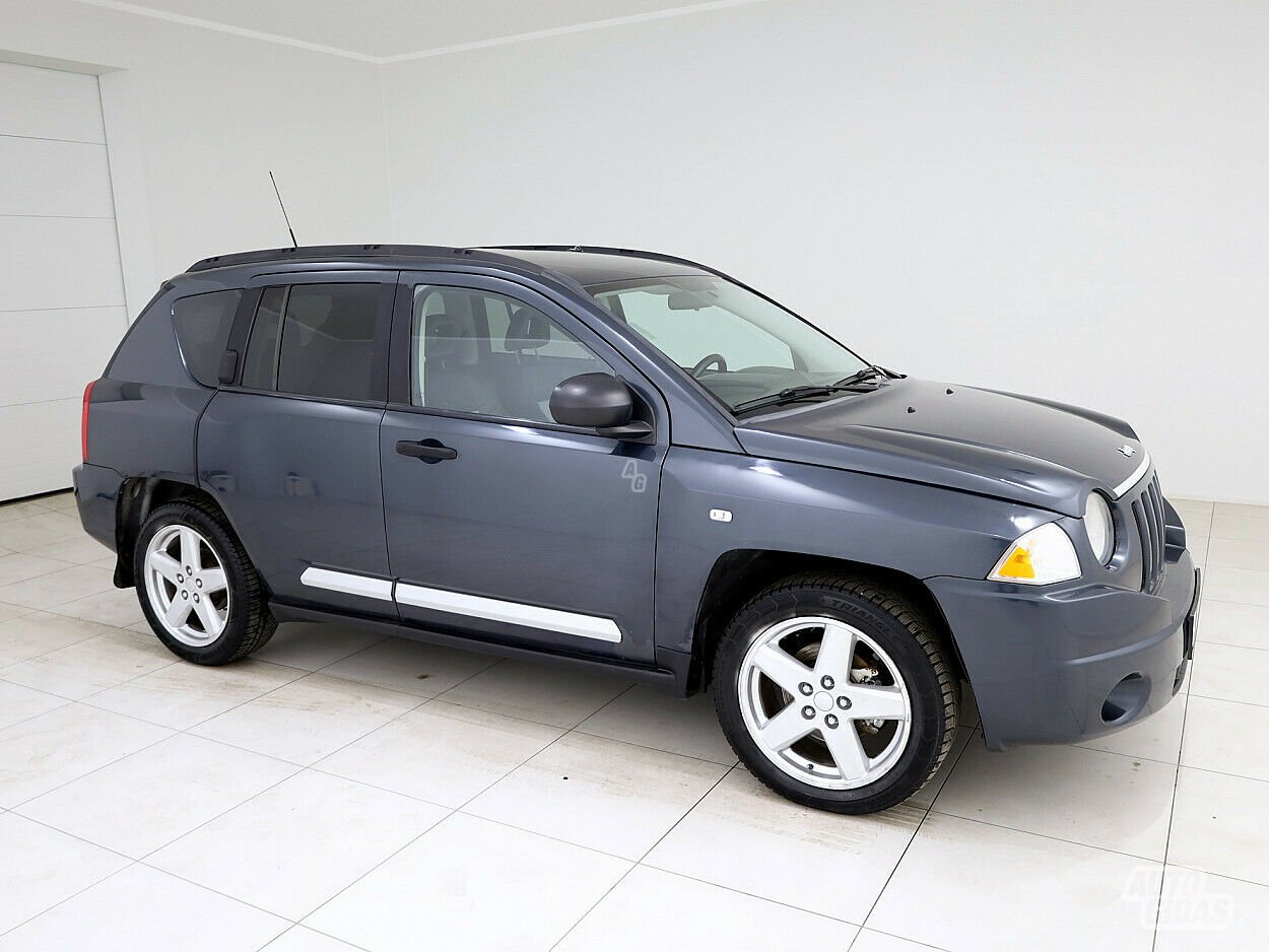 Jeep Compass 2007 г Внедорожник / Кроссовер