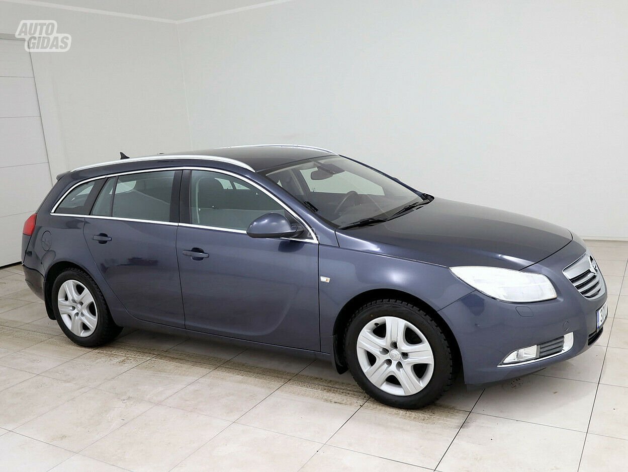 Opel Insignia 2011 г Универсал