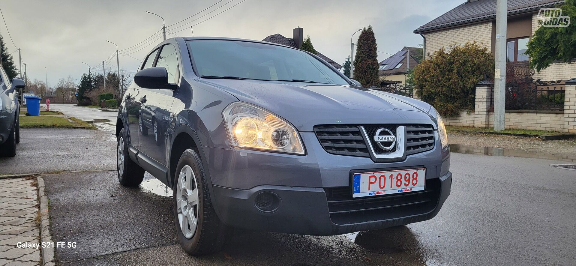 Nissan Qashqai 2010 г Внедорожник / Кроссовер