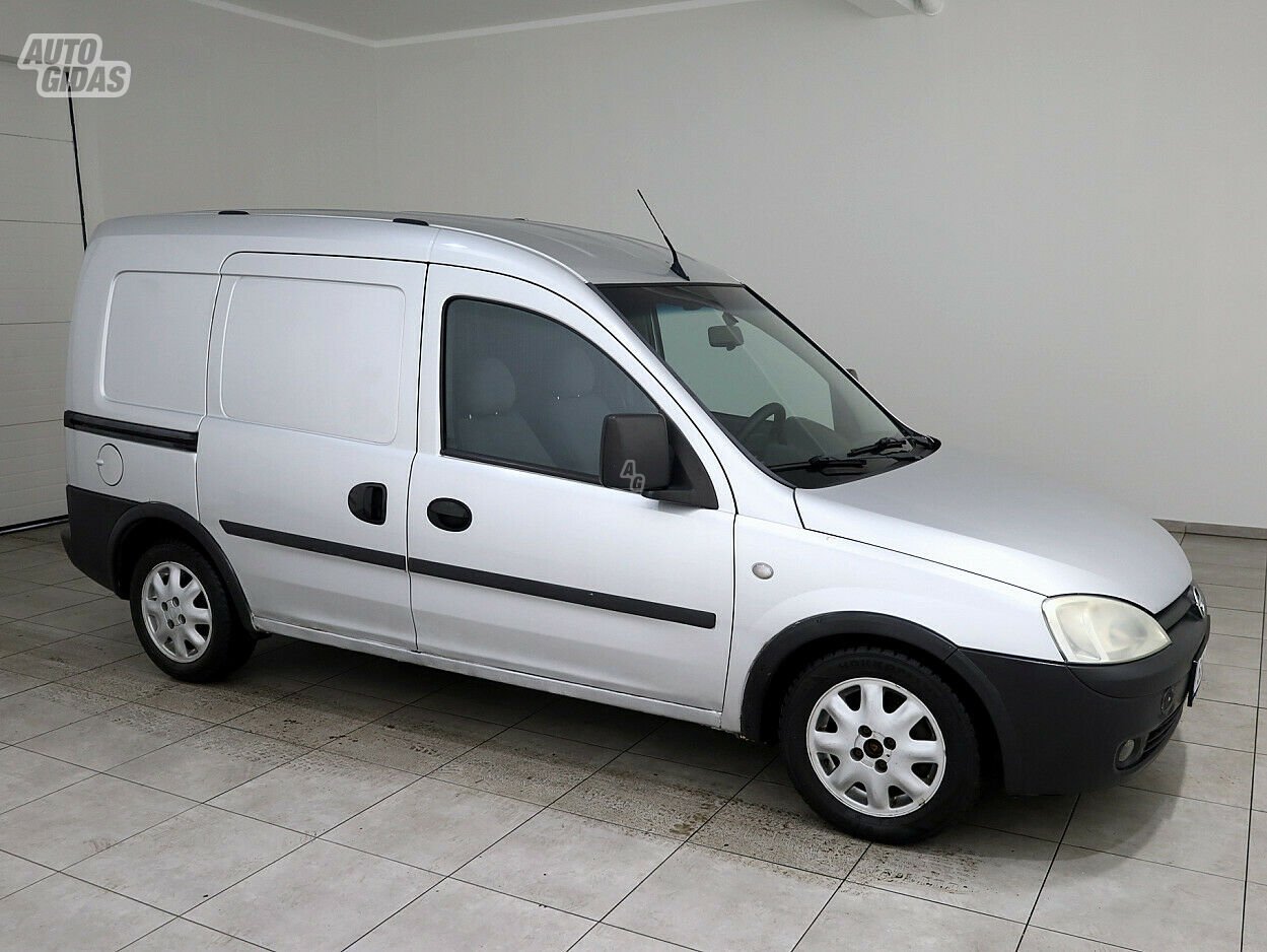 Opel Combo 2003 y Combi minibus