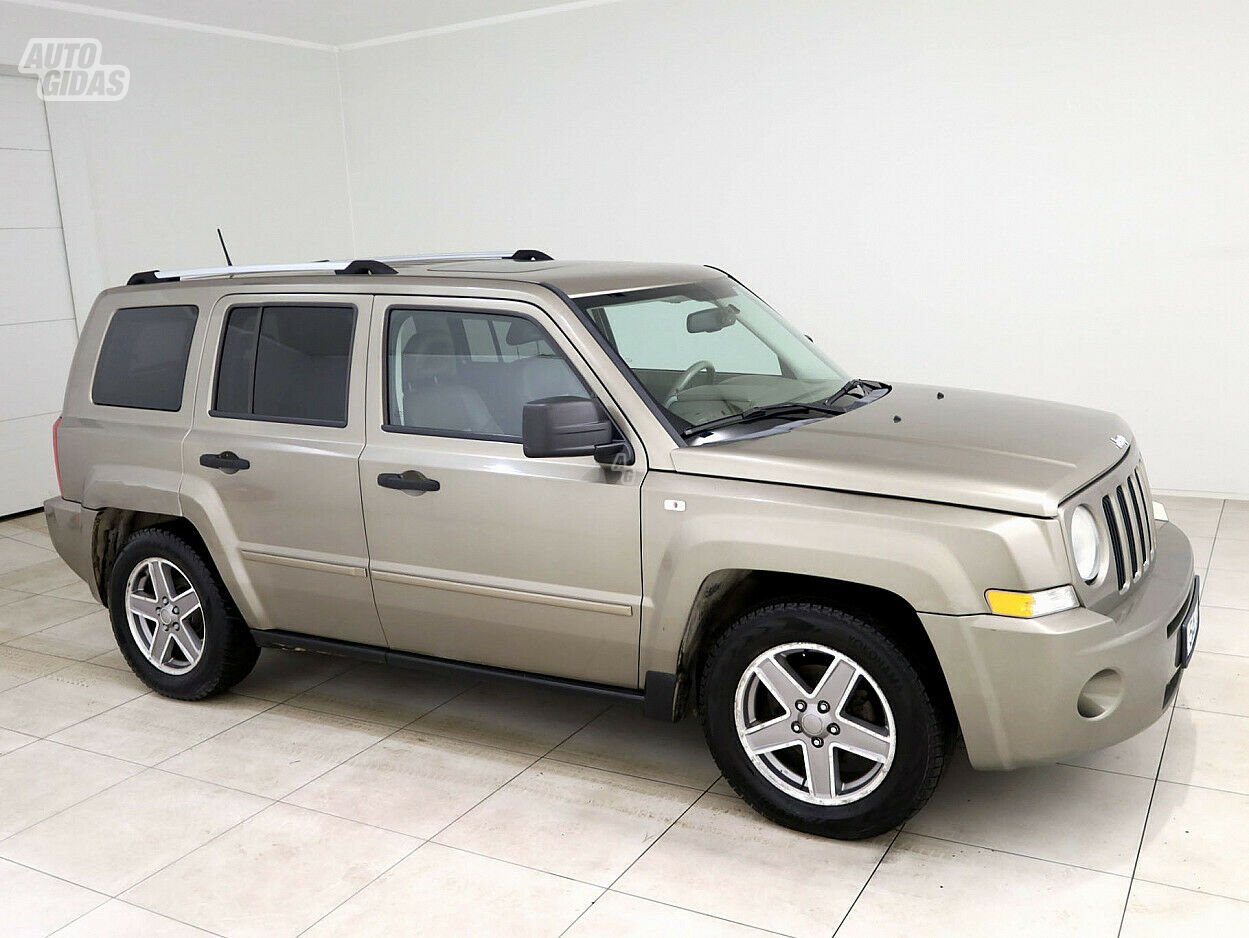 Jeep Patriot 2007 г Внедорожник / Кроссовер