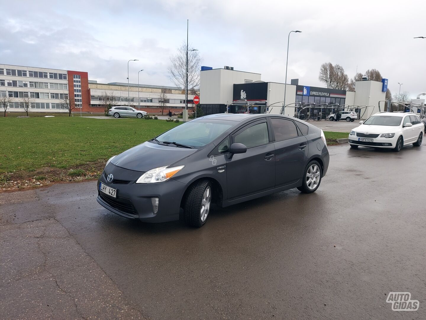 Toyota Prius 2014 г Хэтчбек