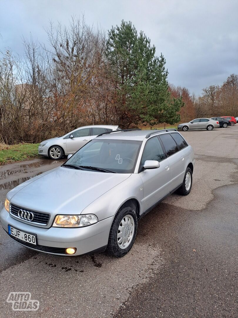 Audi A4 1999 г Универсал