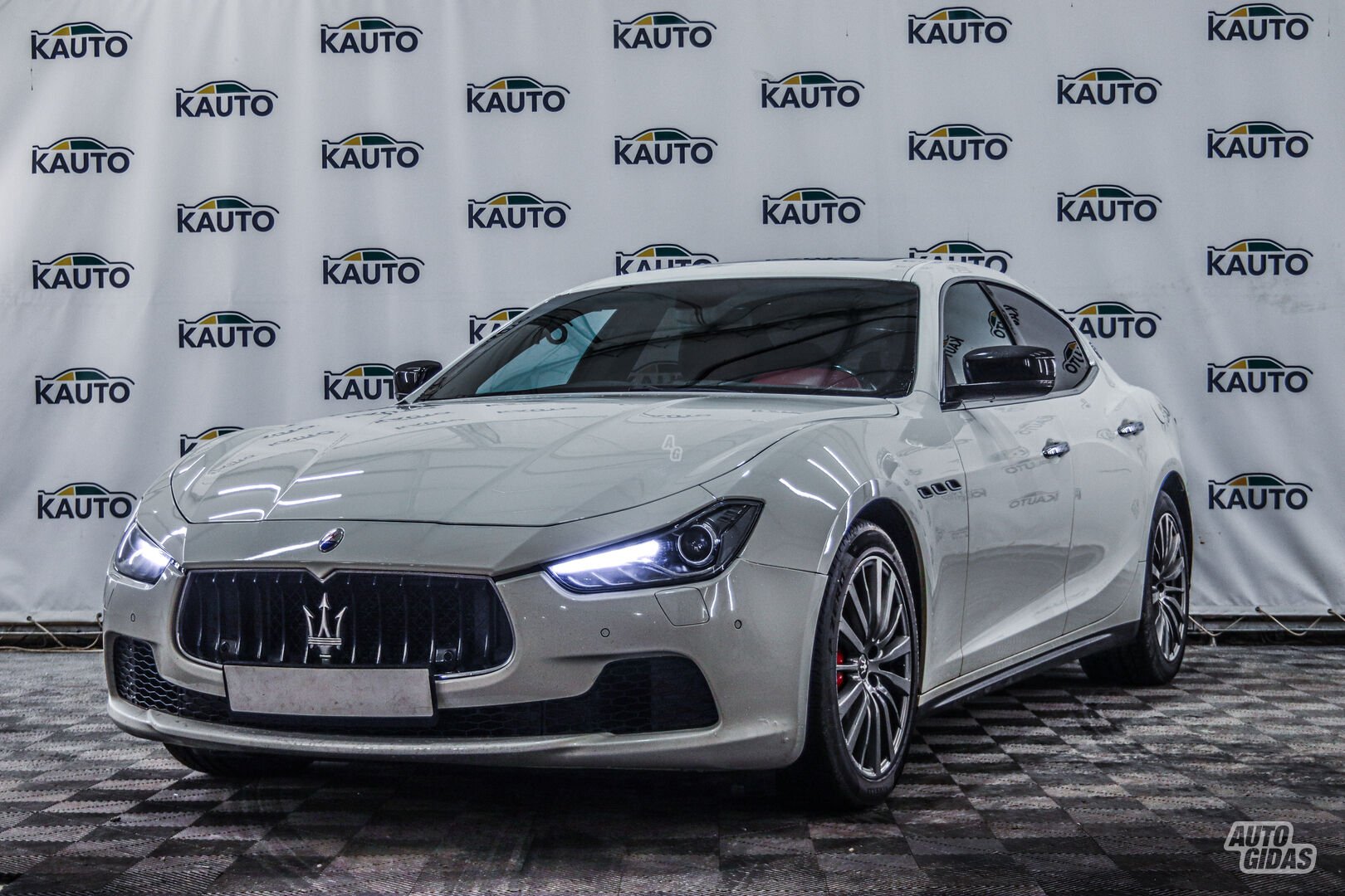 Maserati Ghibli 2014 m Sedanas