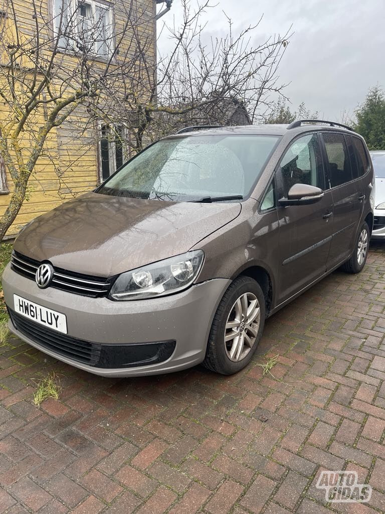 Volkswagen Touran 2011 m Vienatūris