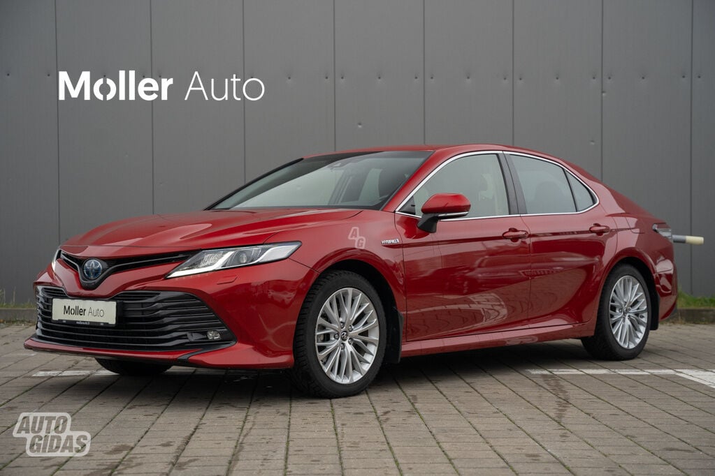 Toyota Camry 2019 г Седан