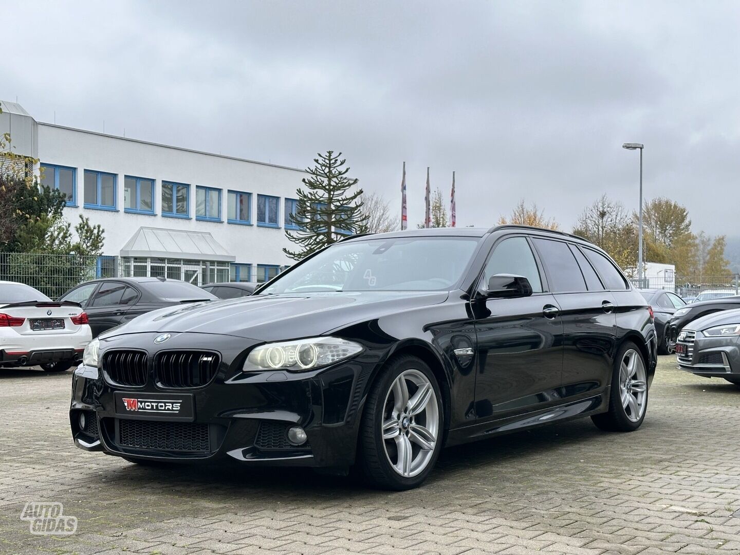 Bmw 530 F11 2012 г