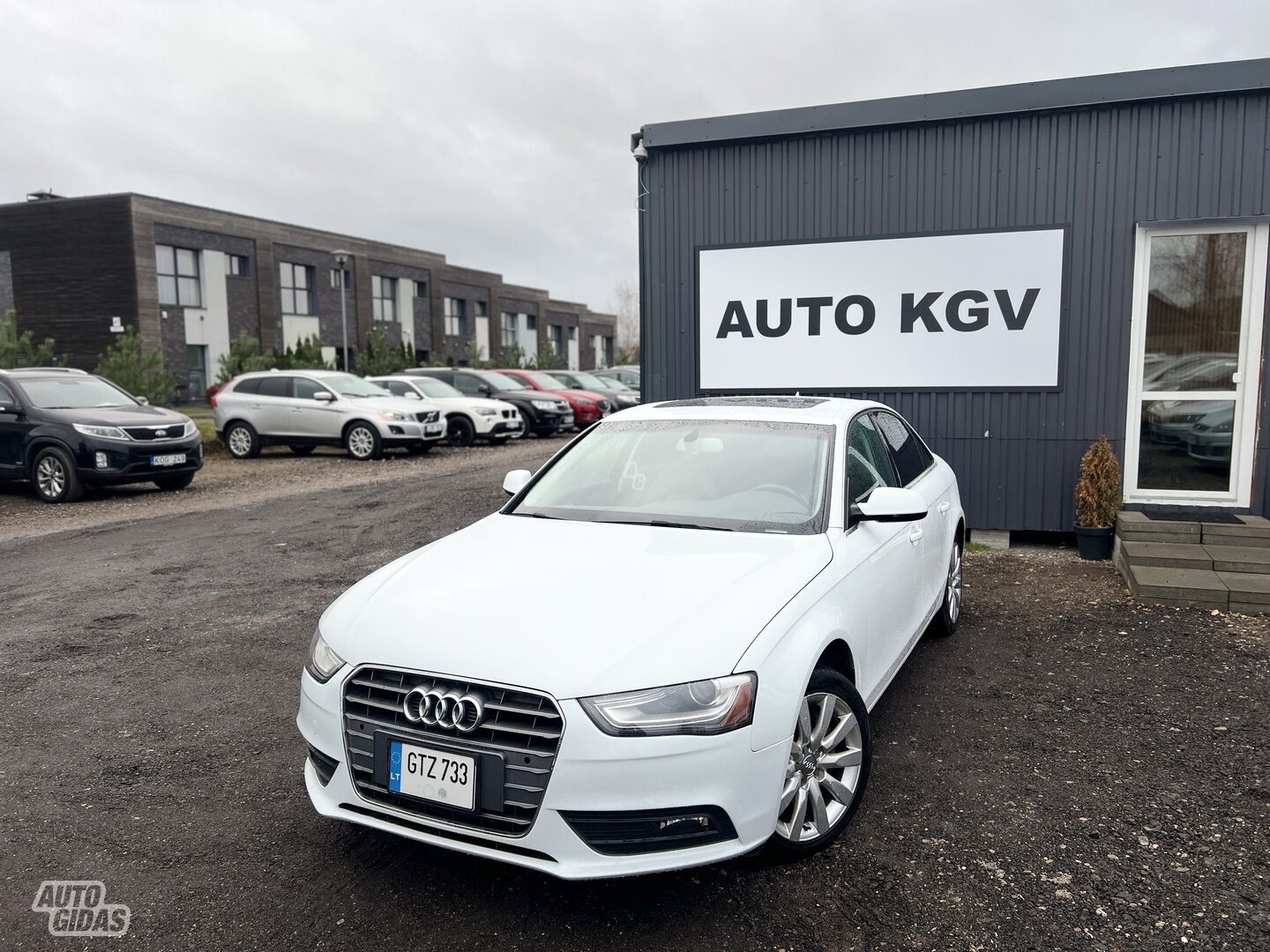 Audi A4 2013 m Sedanas