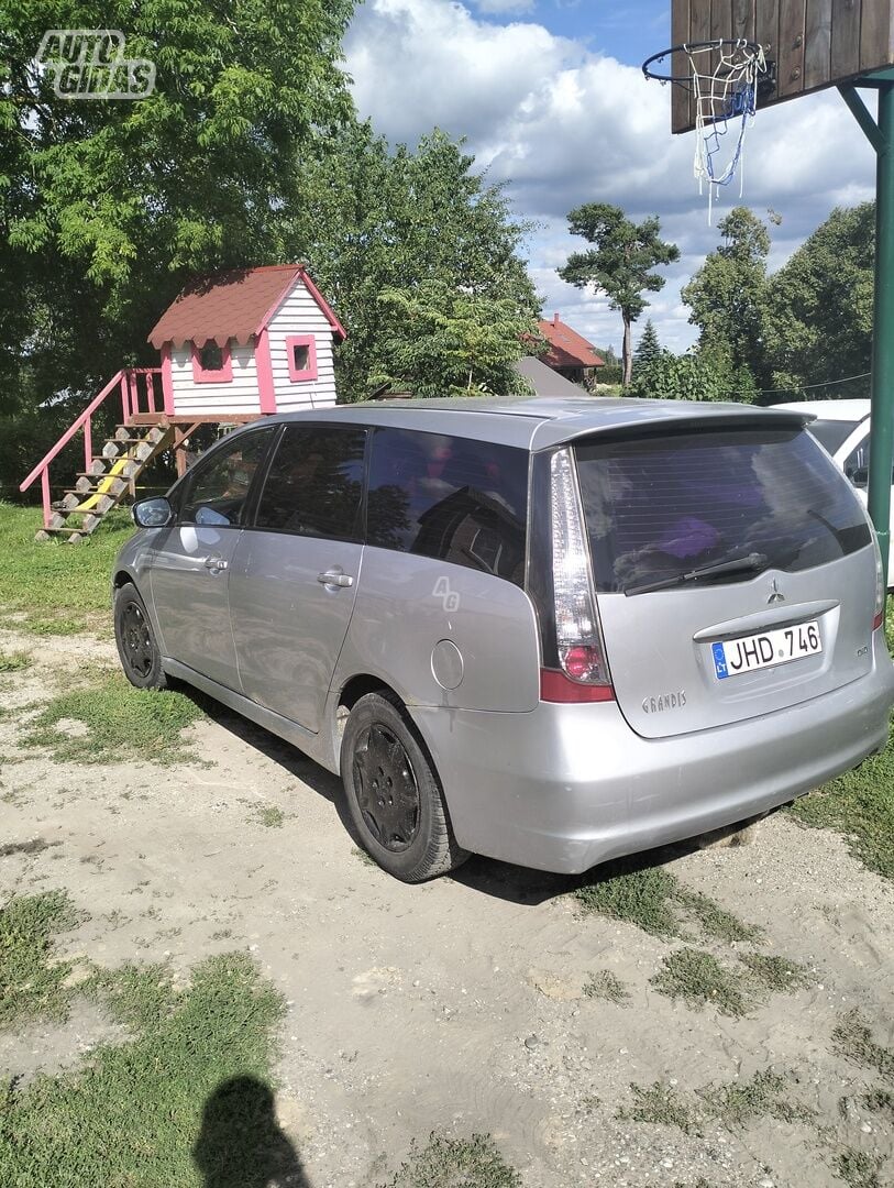 Mitsubishi Grandis 2005 m Vienatūris