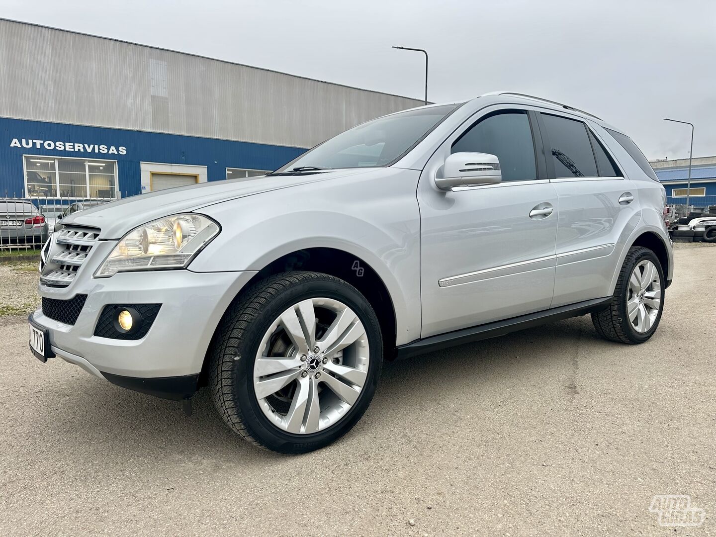 Mercedes-Benz ML 350 W164 2011 y