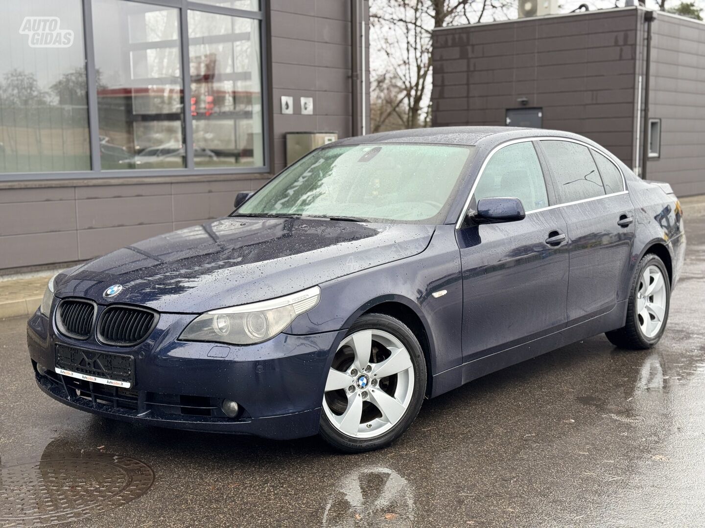 Bmw 530 2004 m Sedanas