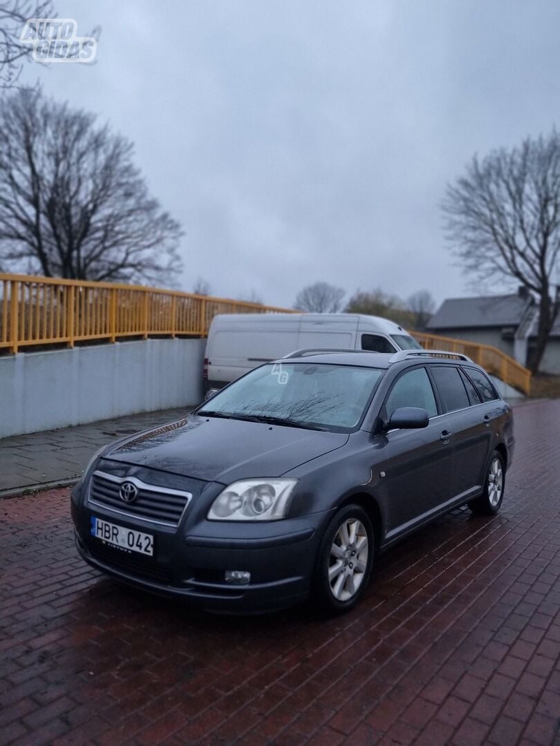 Toyota Avensis II 2006 г