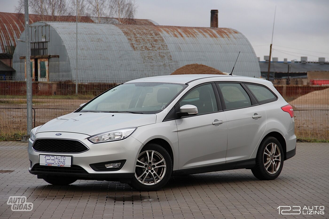 Ford Focus 2017 y Wagon