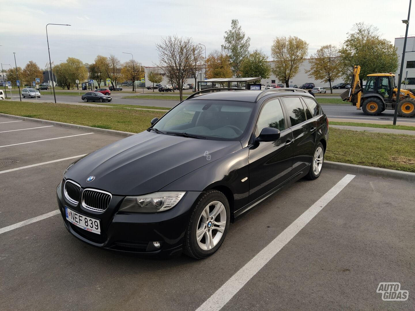 Bmw 318 E91 2009 y