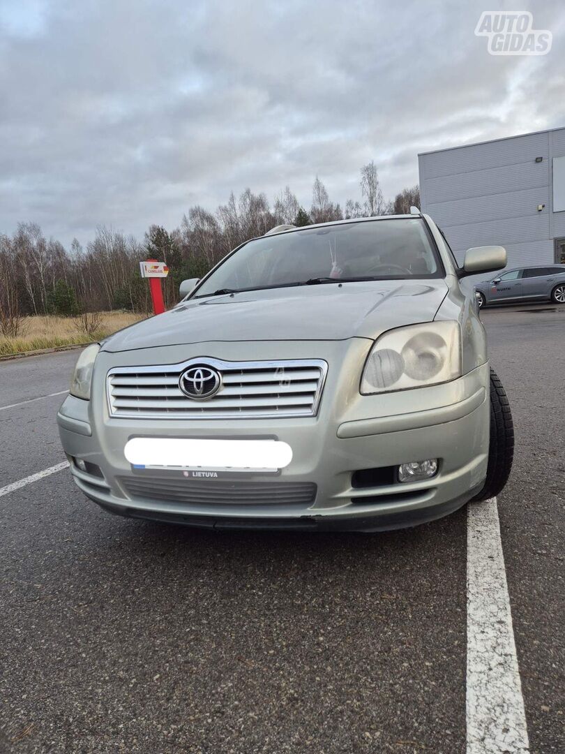 Toyota Avensis 2004 г Универсал