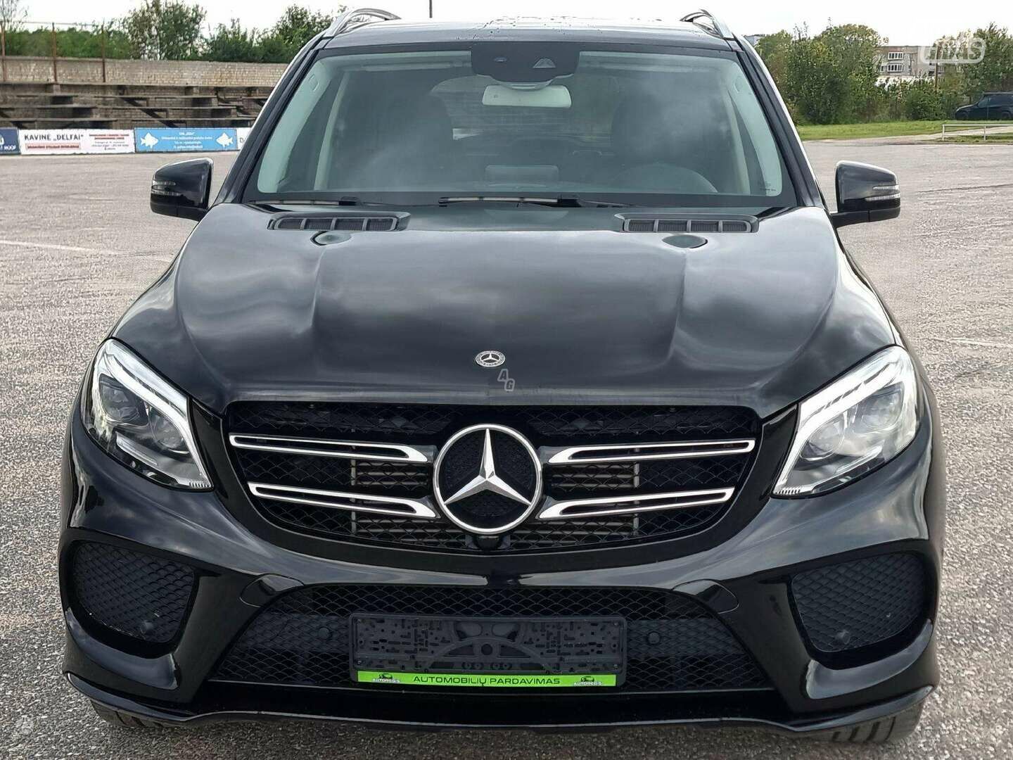 Mercedes-Benz GLE 350 2016 г Внедорожник / Кроссовер