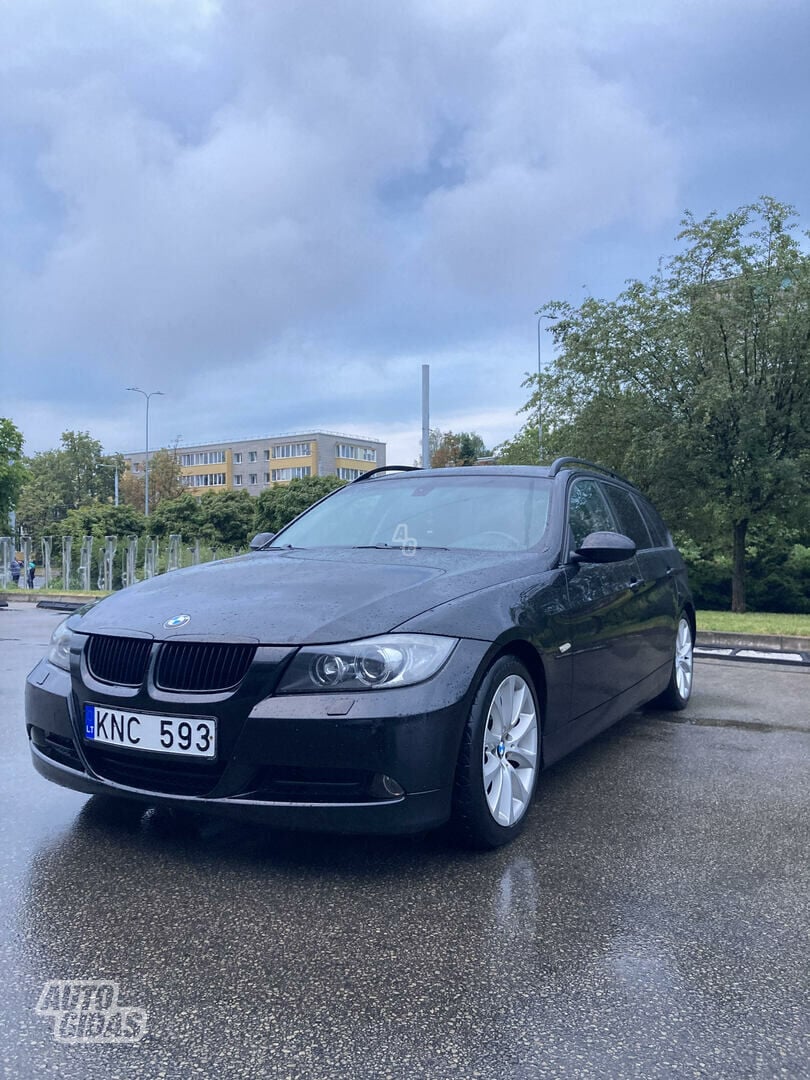 Bmw 320 E91 2006 г