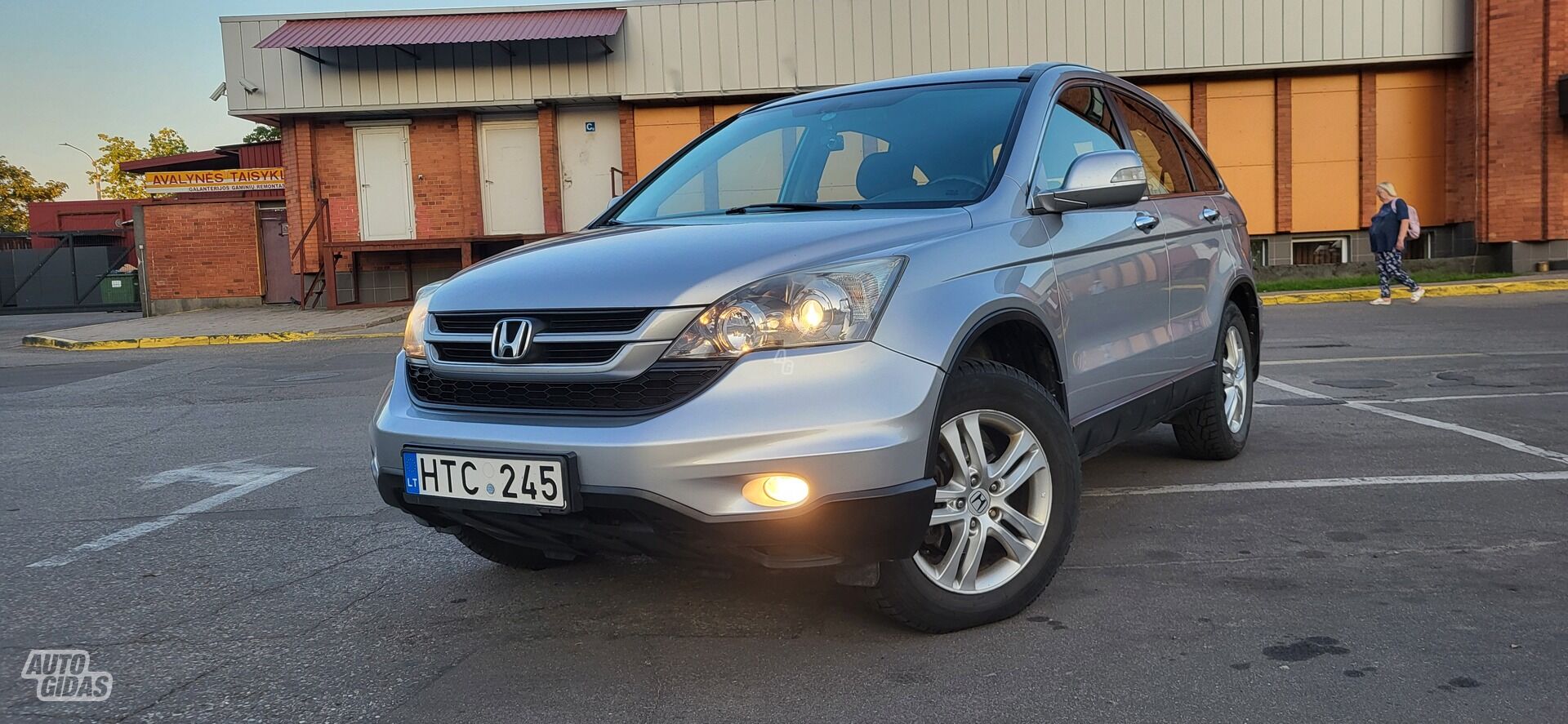 Honda CR-V 2010 г Внедорожник / Кроссовер