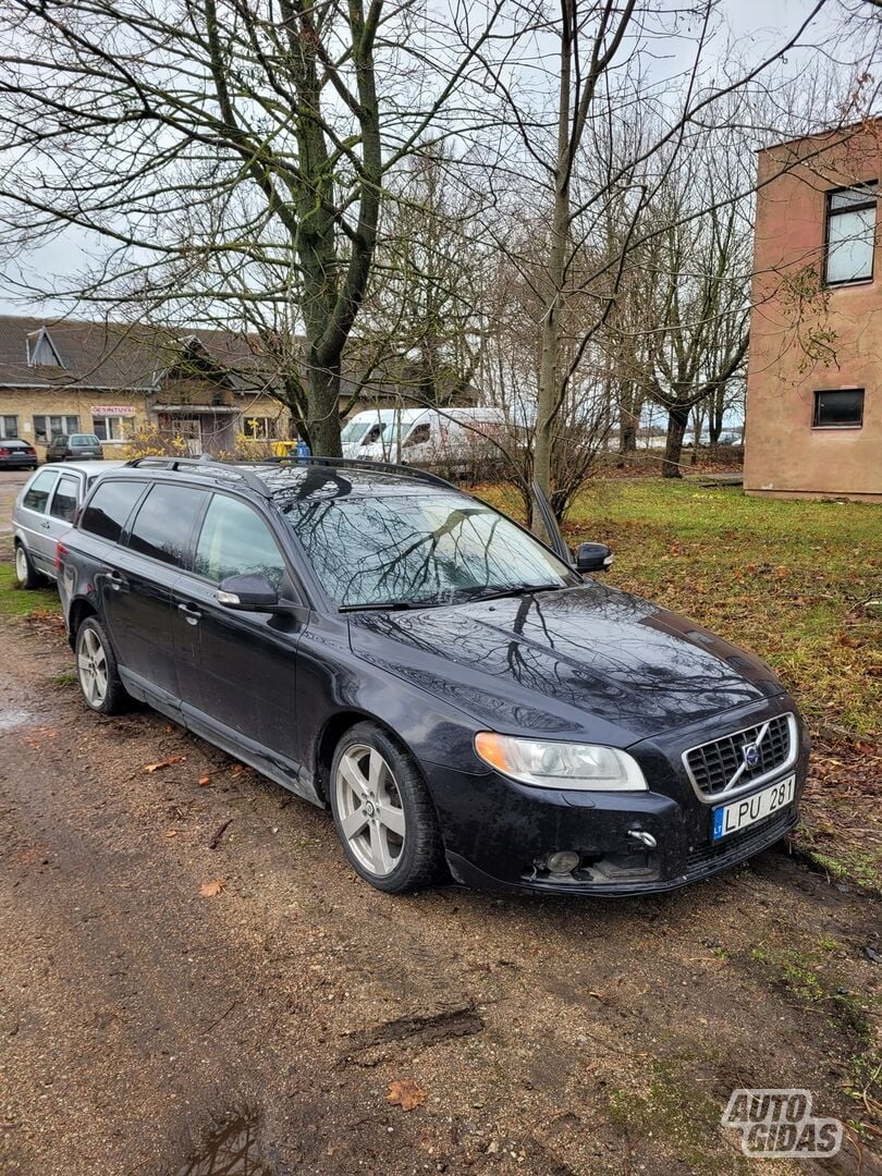 Volvo V70 III D 2009 y