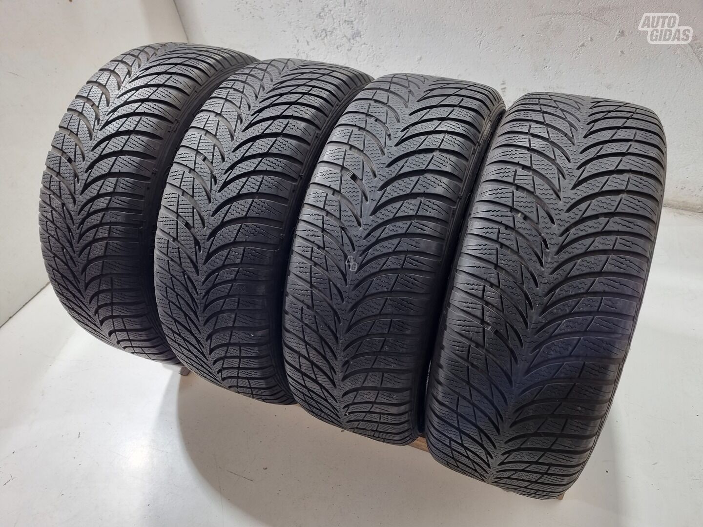 Goodyear 5-6mm R16 winter tyres passanger car